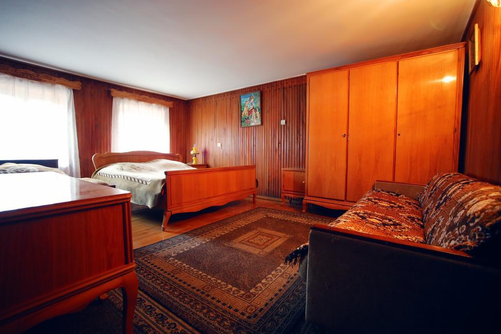 Apartment Gardenia Кутаиси Екстериор снимка