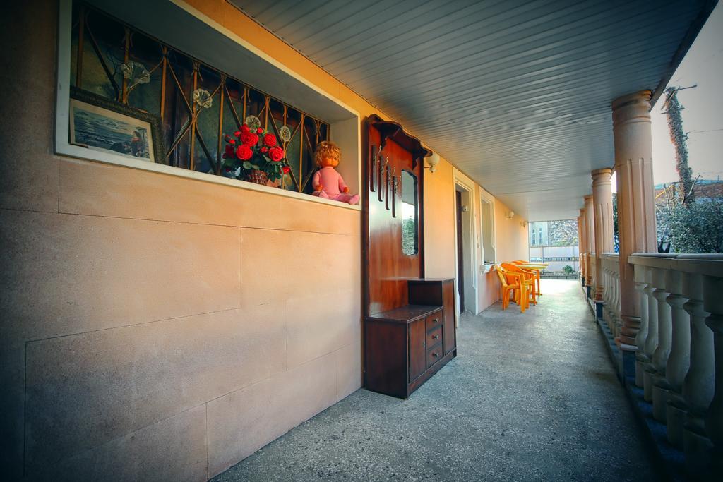 Apartment Gardenia Кутаиси Екстериор снимка