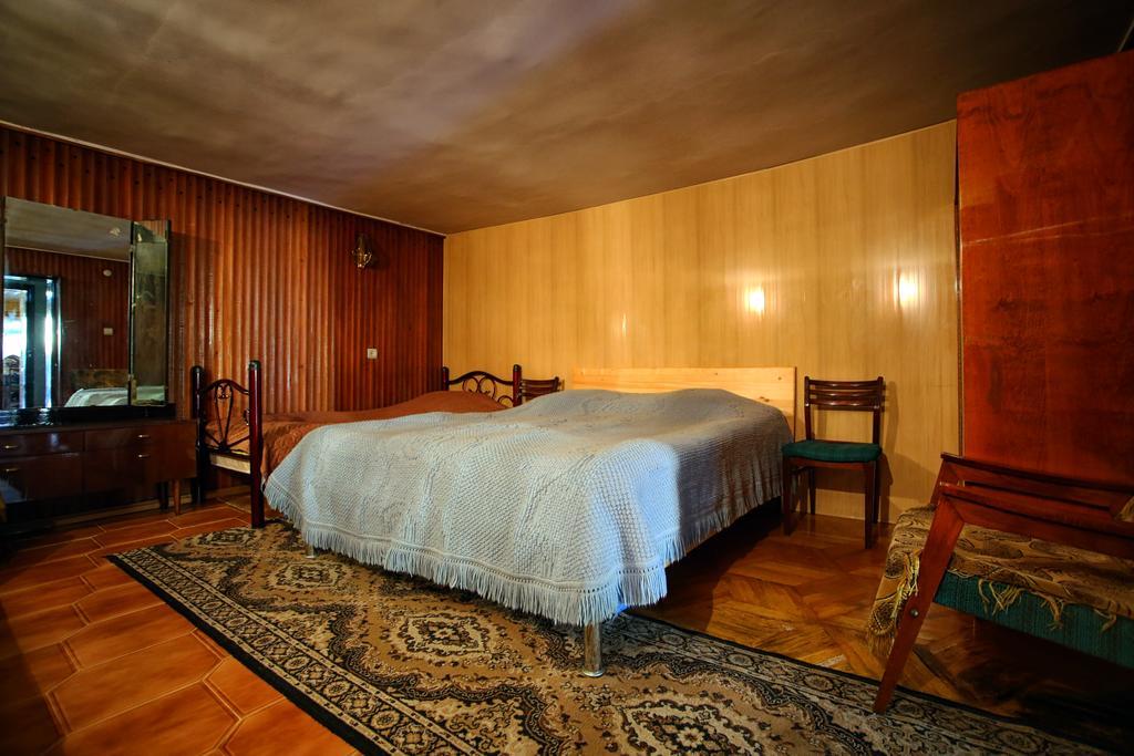 Apartment Gardenia Кутаиси Екстериор снимка