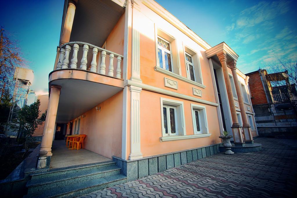 Apartment Gardenia Кутаиси Екстериор снимка